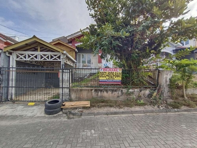 Dijual rumah wika dekat pintu masuk