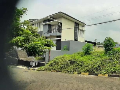 Dijual Tanah di komplek elite Istana Gardenia Cimahi