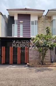 Dijual Villa Di BTU, Madyopuro, 2 Lantai, SHM, 4 Kamar, Bagus Terawat