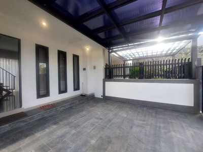 Dijual Villa Lantai 2 Full Furnished One Gate Sistem Lokasi Ungasan Ba