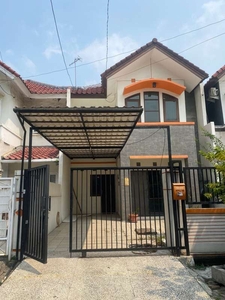 Dijual..
Rumah 2 lantai di Taman surya 5, kalideres, jakarta barat