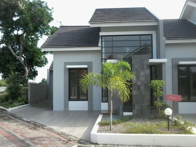 Dikontrakkan - Rumah di Perumahan Green Elang Residence, Semarang