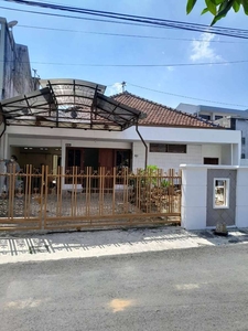 Dikontrakkan Rumah Kaliwiru Semarang Dekat Akpol Sultan Agung Wahidin