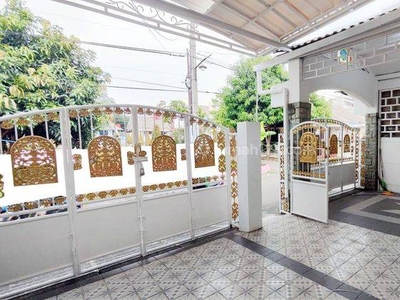 Disewakan Rumah 2 Lantai di Pamulang Permai 1 Dekat RSUD Tangsel