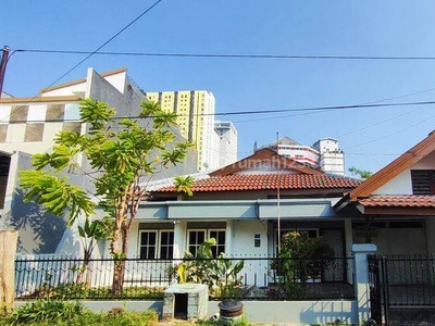 Disewakan Rumah Baru Renovasi di Baruk Utara, Dekat Nirwana, Rungkut, Penjaringan Sari