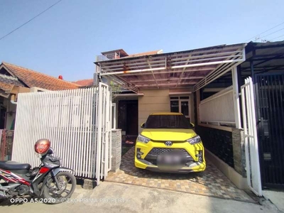 Jual Rumah dalam komplek Cipageran dekat Sangkuriang