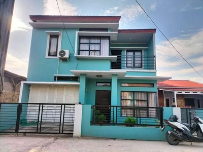 Rumah 2 lantai mewah dan kokoh jauh dari banjir