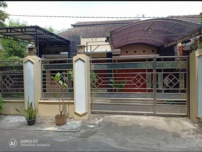 Rumah 4 kamar Kodya Umbulharjo akses oke