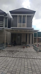 Rumah Baru 2 Lantai Graha Natura Sambikerep Surabaya