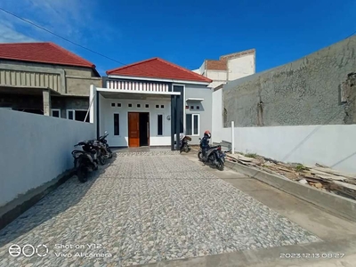 Rumah baru ready unit 3 Kmr tdr pedurungan kota Semarang LT 200 M2