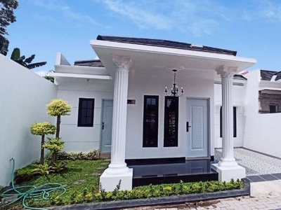 RUMAH DALAM PERUMAHAN DEKAT JL GODEAN