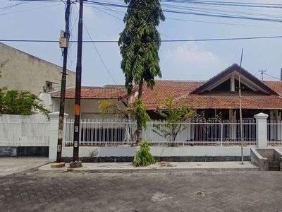 Rumah Dijalan Gayungsari Gayungan Surabaya