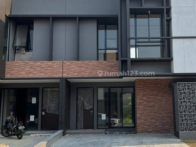 Rumah Mewah 2 Lantai Dalam Cluster Suvarna Sutera