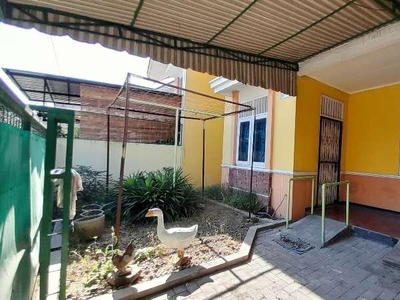 Rumah murah di lingkungan elite solo baru