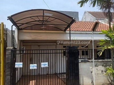 Rumah siap huni lokasi sangat strategis