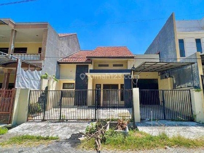 Sewa Rumah Rungkut Mejoyo Utara 1 Lantai Ada Kolam Ikan Furnished