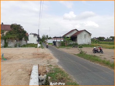 Tanah Siap Balik Nama, 300 m Jl Jogja Solo di Kalasan