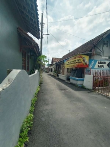 Tanah Strategis Tepi Jalan Aspal Di Barat Balai Kota Yogyakarta