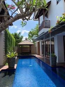 Villa Baru dekat Hotel Harris Seminyak Kuta Bali