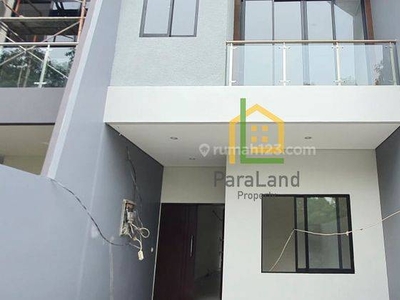 Andre Tjhia Meruya 5X17,5 Luxurious House High Celling Fasad Jalan Lebar