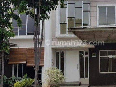 Di sewa rumah cluster green lake city dengan fasilitas bagus