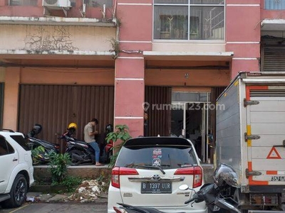 Gudang Lodan Center Jakarta Utara Luas 860m, 3 Lantai, Harga 8.8m