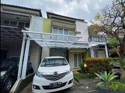 Rumah Bagus Furnished di Cigadung, Bandung