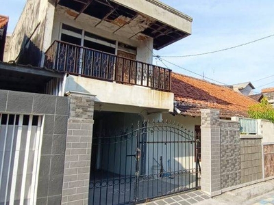 Rumah di Mojoklanggru Surabaya Butuh Renovasi