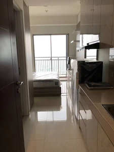 Apartment Springwood Residence Lantai 33 (Full Furnished)