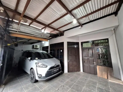 Di jual rumah bagus di Ratna Jatibening bekasi