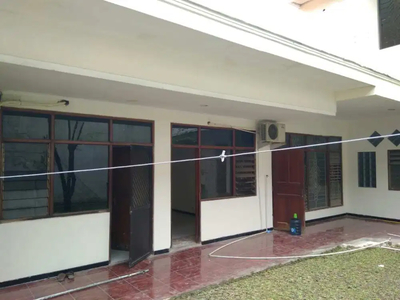 DI sewakan Rumah Baru Renov S. Huni Kupang Indah II, Surabaya