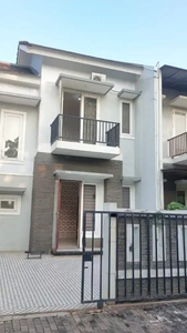 DIJUAL CEPAT Rumah bagus di Jakarta Barat, kawasan Elite Puri Indah