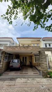 DIJUAL HARGA ISTIMEWA&Sudah Renov! Rumah Central Park A Yani 2 Lantai