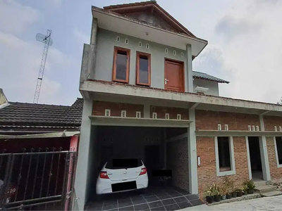 Dijual Rumah 2 lantai dalam perumahan kota wates Kulon Progo
