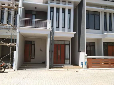 Dijual Rumah One Gate Candi Mendut Suhat Malang