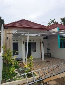 Dijual Rumah Siap Huni Di Banyumanik Semarang Dengan Sisa Tanah Di Belakang Luas