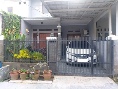 Dijual Rumah Siap Huni di Kemang Swataman Depok Dekat Stasiun Depok