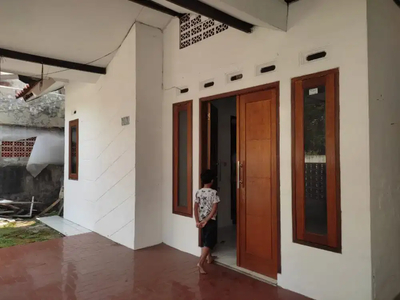 Dikontrakan Rumah di Kedung Badak Baru