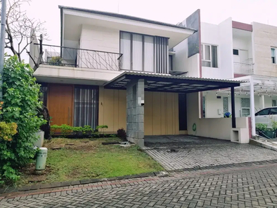 Disewakan Rumah 2 Lantai Full Furnish di Villa Bukit Regency 3 Pakuwon