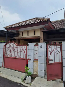 Disewakan rumah di daerah Ngagel Mulyo