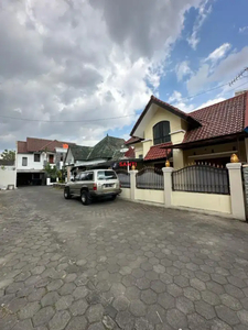 Disewakan Rumah di Jalan Kaliurang KM 6 dekat UGM dalam Perumahan