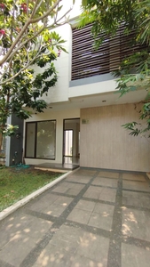 Disewakan rumah di THe Eminent Prestigia BSD City Tangerang Selatan
