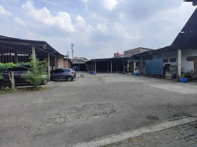 gudang di klender, Jakarta timur