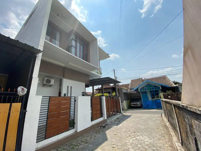 Jual Rumah 2 Lantai Nyaman Modern berlokasi di Jalan Palagan