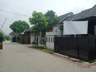 M-DIJUAL CEPAT RUMAH CLUSTER SIAP HUNI-TANAH 105 METER-700JTAN