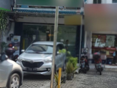 Ruko Siap Pakai, Lokasi Strategis dan Pinggir Jalan Raya @Barito, Kebayoran Baru
