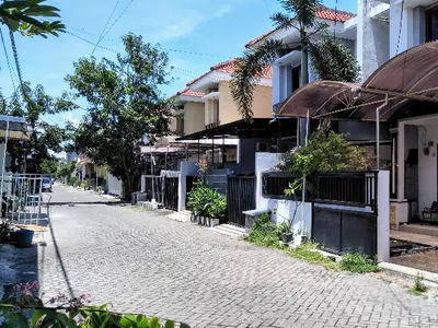 Rumah 2 lantai dijual gununganyar Wiguna Purimas Rungkut Surabaya