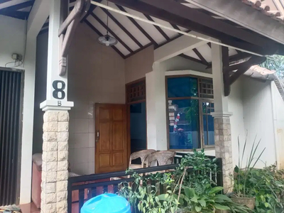 Rumah 2 Lt di Banyumanik Semarang Dkt Transmart Dan Pintu Tol Tembalan