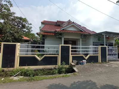 Rumah Bagus Wologito Muradi Semarang Barat