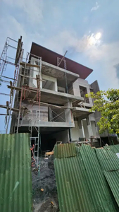 Rumah Baru Mewah Modern Split Level Pakuwon Indah